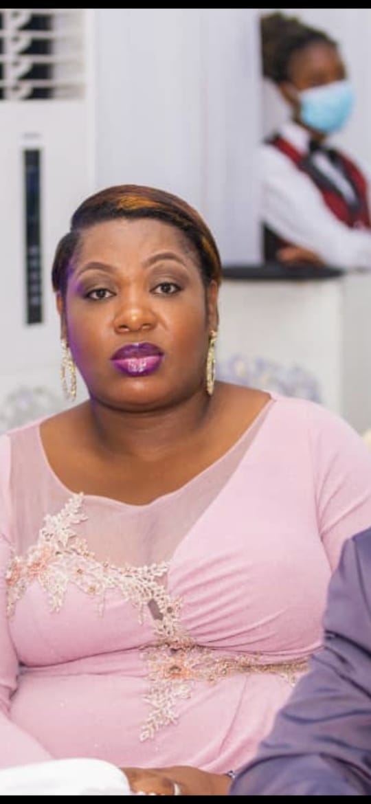 La machine à écraser toute voie dénonçant l’injustice. L’association ” Secours Présent ” accuse…